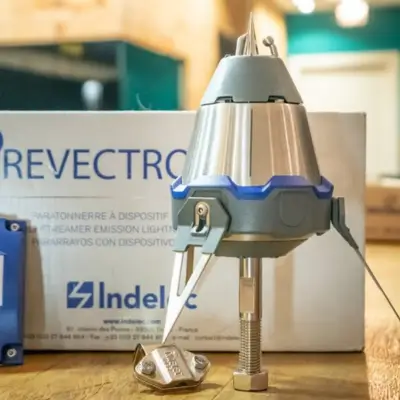 Modelo de Para Raio 3